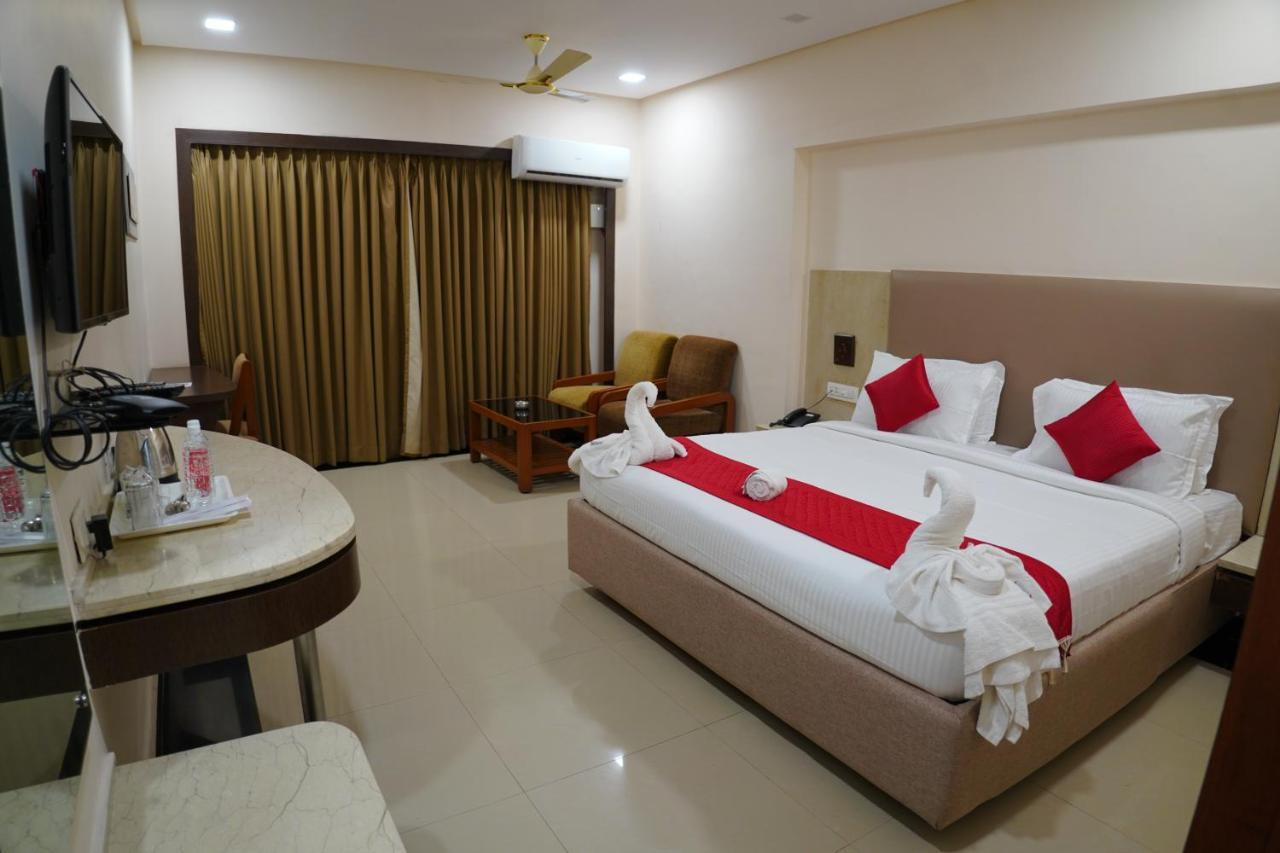 Hotel Grand Nagarjuna By Konark Hotels Guntūr Exteriér fotografie